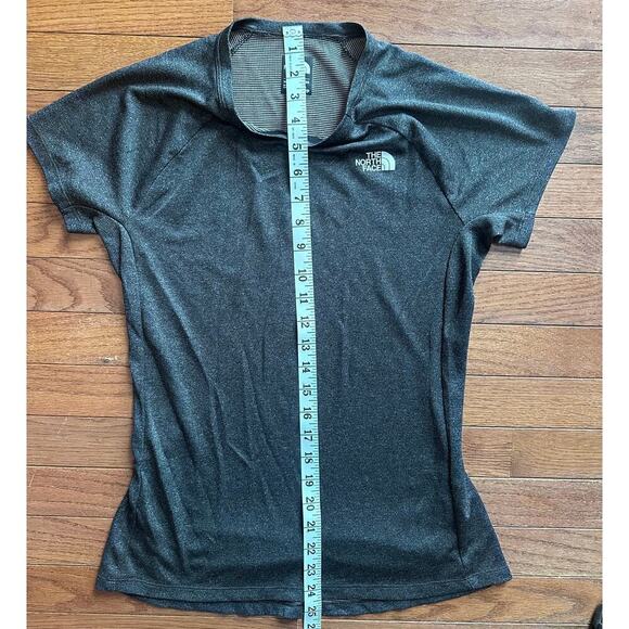 The North Face Polartec FlashDry Tee Size Small Charcoal Grey NWOT - Picture 4 of 7